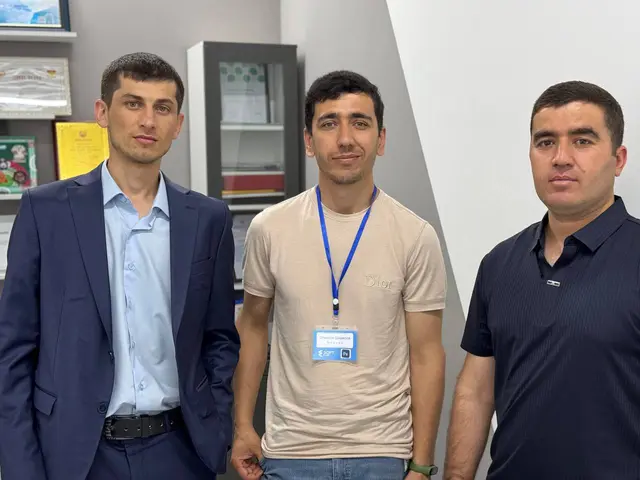 Softclub students and teachers